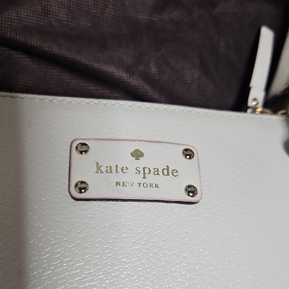 Kate Spade Wellesley Rachelle Cream Satchel - Picture 2 of 8